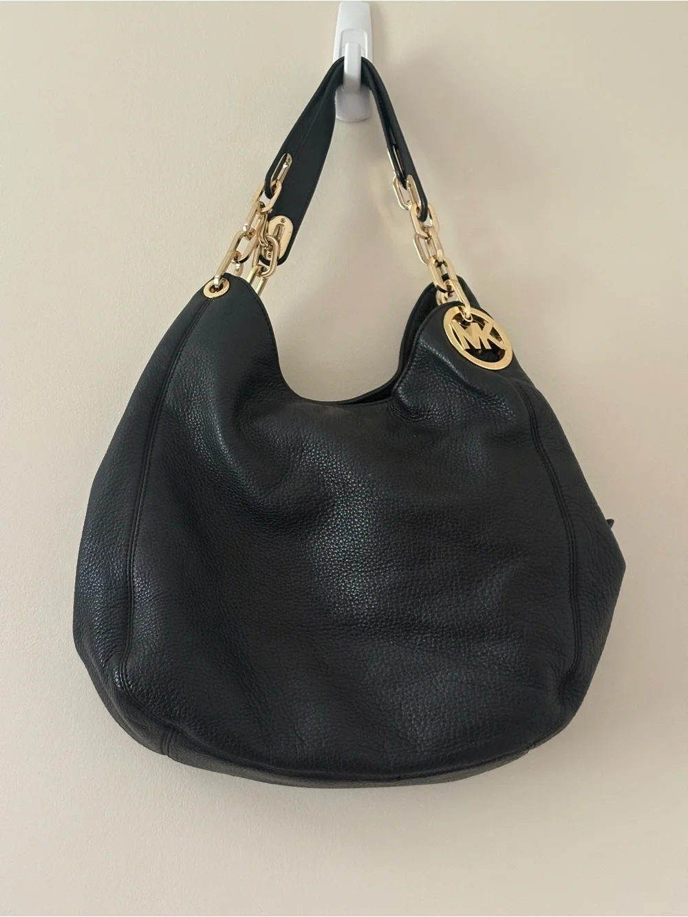 Michael Kors Large Fulton Shoulder Bag Slouchy Black Pebbled Leather Gold-Tone